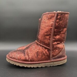 UGG Womens Red Sequin Boots S/N 1003598 Classic Short Size 9